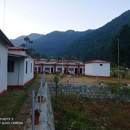 Rigveda Resort Barkot Buitenkant foto
