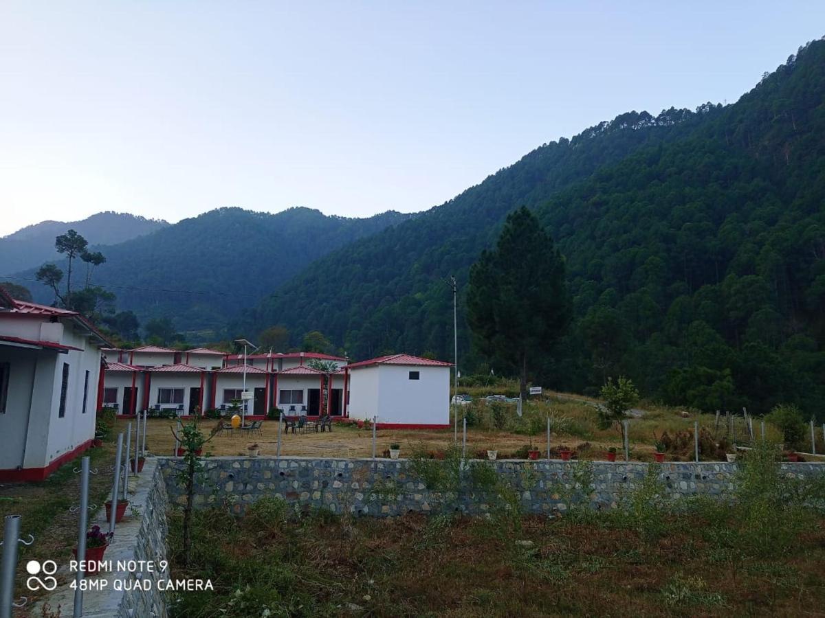 Rigveda Resort Barkot Buitenkant foto