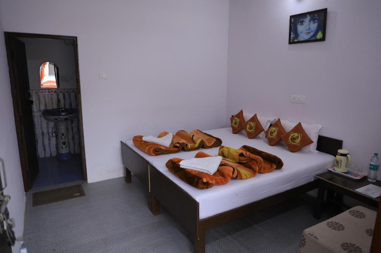 Rigveda Resort Barkot Buitenkant foto