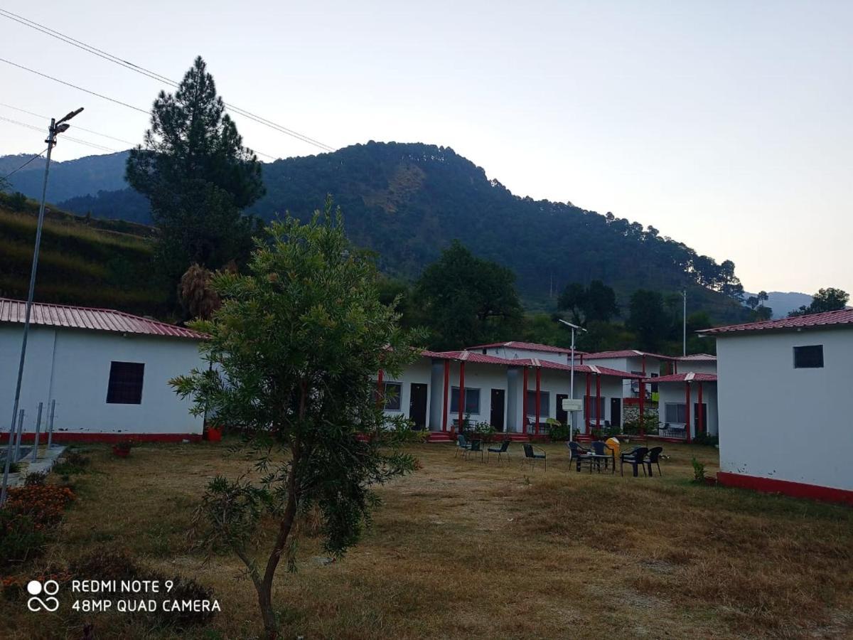 Rigveda Resort Barkot Buitenkant foto